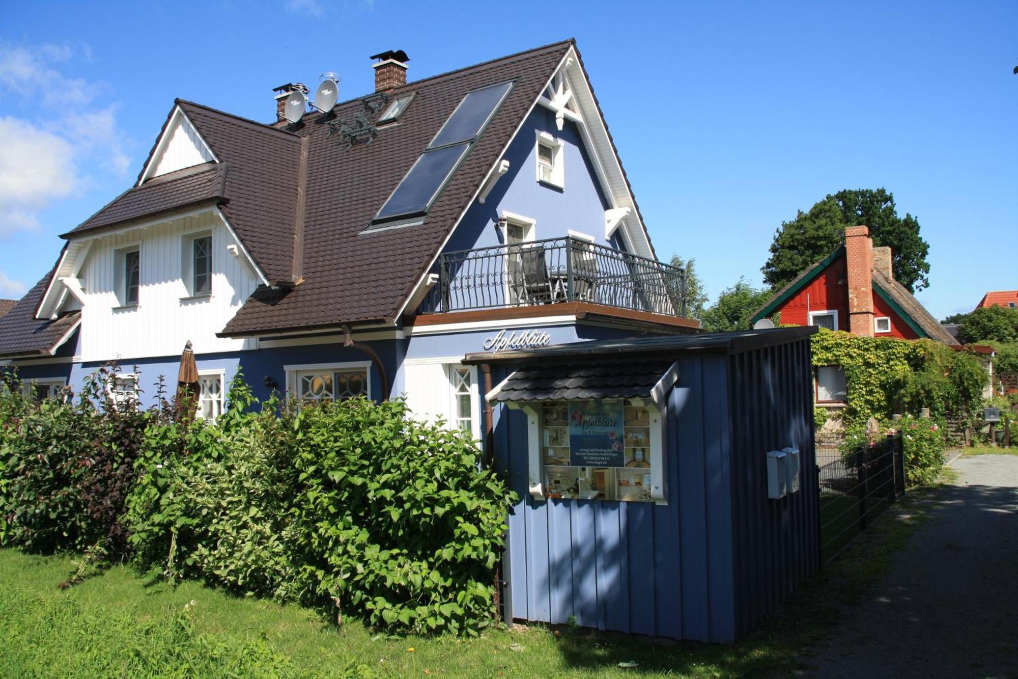 Ferienhaus Apfelbluete Zingst Esterno foto